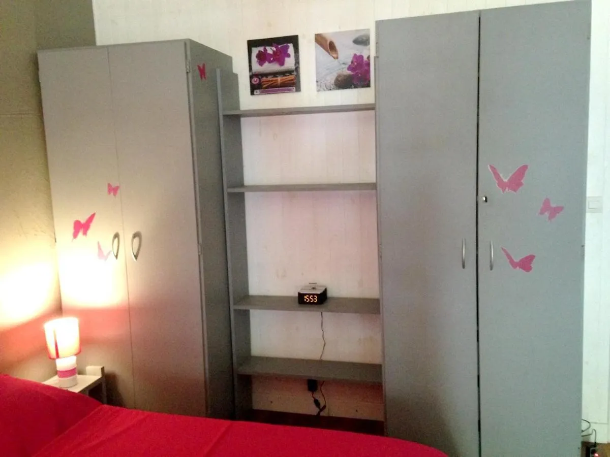 Studio Charmant Le Moule 35M² + Balcon