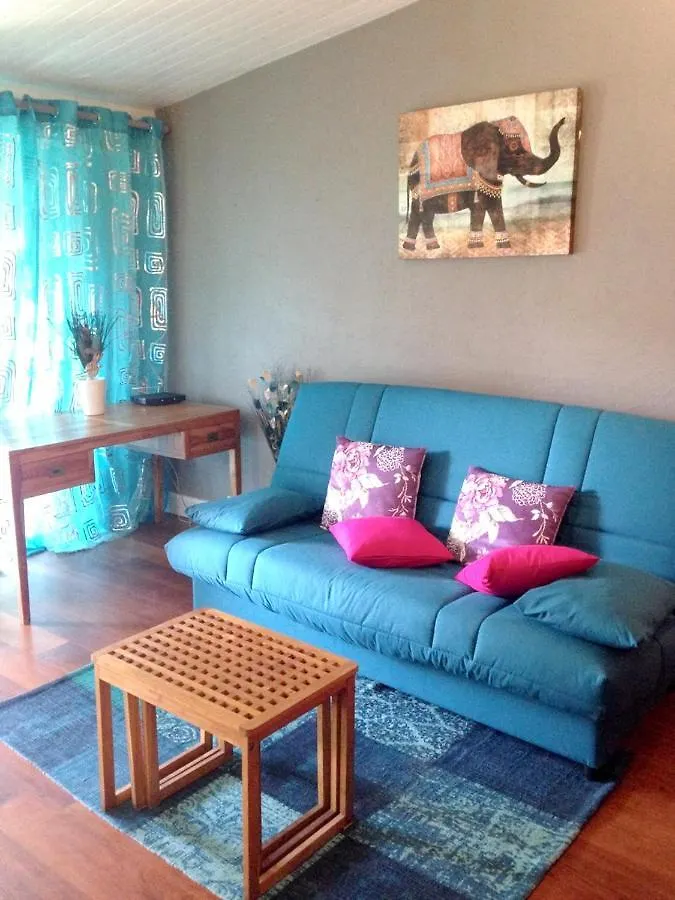 Apartment Studio Charmant Le Moule 35M² + Balcon